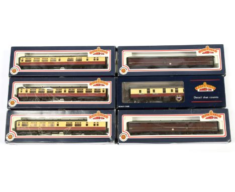 Bachmann OO Group of 6x BR coaches. Comprising 2x 34-654 BR Maroon Thompson BG Full Brake; 34-528 BR Crimson / Cream Bulleid 