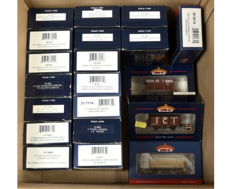 Bachmann 00 Gauge mixed group of Goods wagons consisting of Private owner open 37-077 ICI, 37-080K Edward Eastwood, 37-182A E