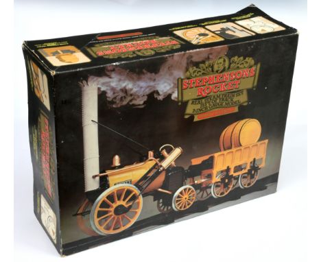 Hornby Railways 3.5" Gauge Stephensons Rocket Loco. Comprising G100 Loco, has been used & fired, comes with some track, acces