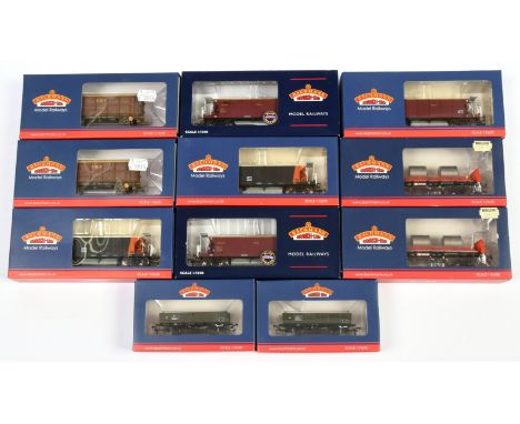 Bachmann 00 Gauge group of Goods wagons consisting of 38-352 BAA Steel Carrier Railfreight *2, 38-133 YGH Seacow Hopper Loadh