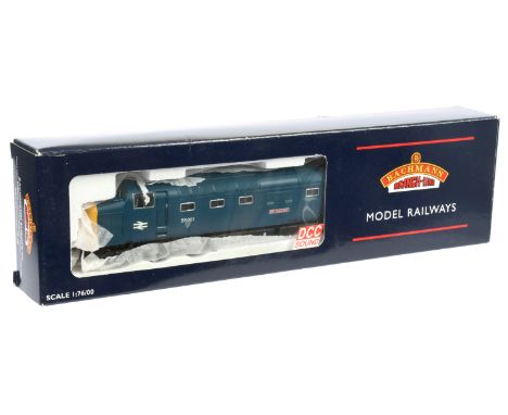 Bachmann 00 Gauge Diesel Locomotive 32-530DS Co-Co Class 55 St. Paddy No.55001 in blue with DCC sound. Excellent box Excellen