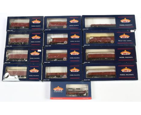 Bachmann 00 Gauge Group of EWS Goods wagons consisting of 38-350 BZA steel Carrier wagon, 38-143 29 ton Sliding Door Box van 