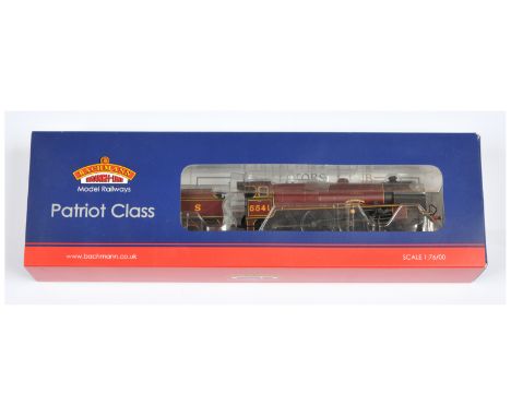 Bachmann OO 31-212 4-6-0 LMS Maroon 5541 Duke Of Sutherland Patriot Class. Requires some cleaning &amp; coal load added to te