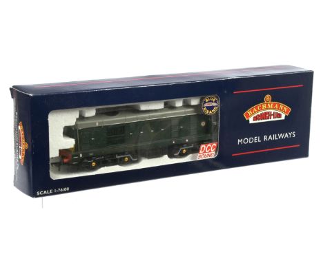 Bachmann OO 32-040DS BR Green D83113 Class 20, requires some cleaning, 2x white discs missing, ladder detached, detail pack h