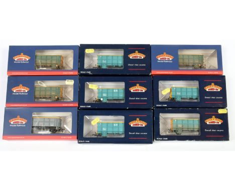 Bachmann 00 Gauge group of SSA Scrap wagons consisting of 33-437 Transrail, 33-435A and others weathered *5 and 33-425/6 POA/