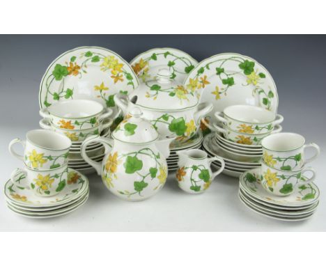 A Villeroy and Boch Geranium pattern part dinner service, comprising, eight dinner plates, 26cm diameter, four side plates, 1