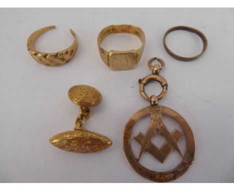 Miscellaneous Gold Jewellery, including a 9ct square and compass pendant, a part gentleman's rope ring approx 8.5 gms, 18 ct 