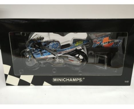 Minichamps, 1:12 scale, Valentino Rossi, Honda NSR 500, team Nastro Azzuro, GP Mugello 2001, boxed