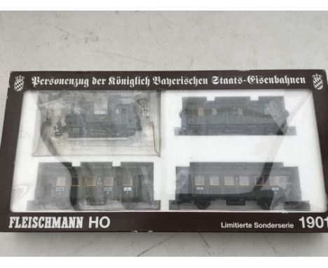 Fleischmann railways, HO/OO scale, Bavarian passenger train #1901