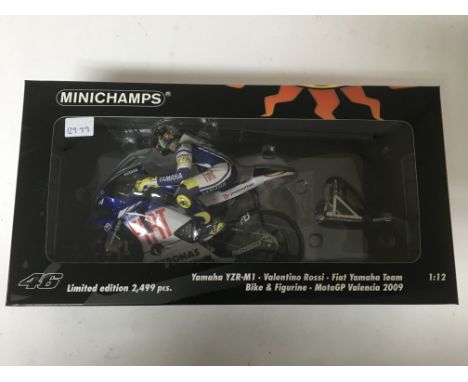 Minichamps, 1:12 scale, Valentino Rossi collection, Yamaha YZR-M1/Figurine, Fiat Yamaha team, MotoGP Valencia 2009, boxed, Li