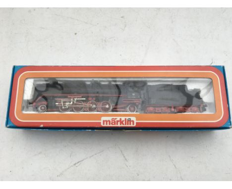 Marklin railways, HO/OO scale, #3082, BR 41 2-8-2 steam locomotive and tender , boxed