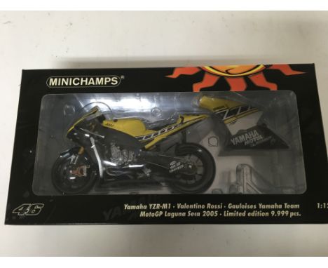 Minichamps, 1:12 scale, Valentino Rossi collection, Yamaha YZR-M1, Gauloises Yamaha team, MotoGP Laguna Seca 2005, boxed, lim