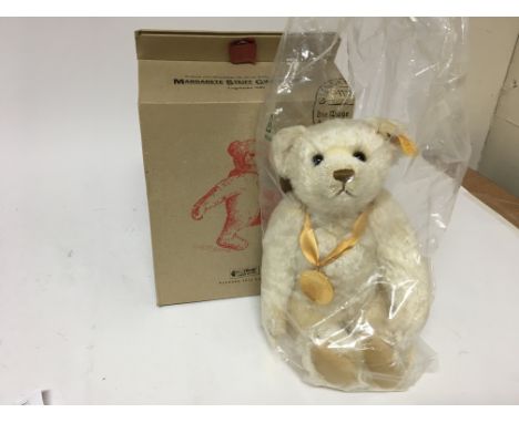 Steiff bear, boxed Millenium bear, in excellent condition with certification.