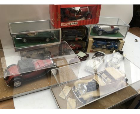 A collection of 1:18 and 1:24 scale Diecast models including Boxed Burago Bugatti, Chevrolet Corvette, Dodge Viper and Merced