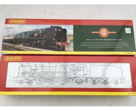 Hornby railways, OO scale, boxed, including, R2192, BR 4-6-2, Britannia class 7MT locomotive , Anzac, and R2169, BR 4-6-2, Cl