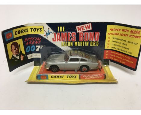 Corgi toys, James Bond , Aston Martin DB5, #270, mint and carded