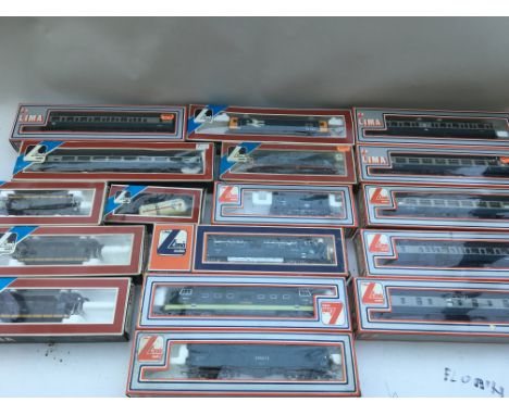 Lima model railways, a collection of boxed OO scale, Locomotives, carriages and rolling stock.