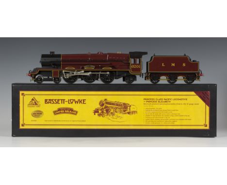 A modern Bassett-Lowke gauge O electric No. BL99006 4-6-2 Pacific locomotive no. 6201 'Princess Elizabeth' and tender, finish