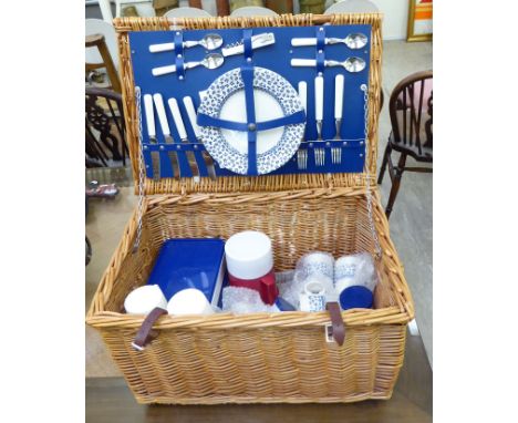 A 'vintage' design Optima wicker picnic hamper  14''h  22''w       S