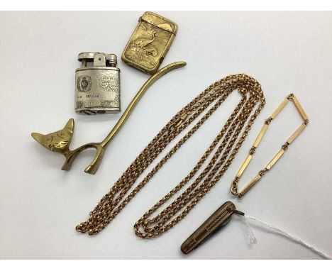 A Small Collection of Vintage Items, to include a gilt coloured belcher link muff chain, with swivel clasp stamped "GC" "Acid