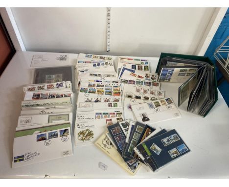 A job lot of First Day covers 