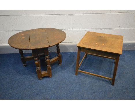 A POSSIBBLY GEORGIAN OAK OVAL JOINT GATE LEG OCCASIONAL TABLE, turned and block supports on a box stretcher, width 19.5cm x o