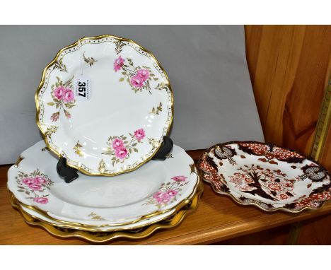 FIVE ROYAL CROWN DERBY CABINET PLATES, three with wavy and fluted rims and two with wavy and scrolled rims, patterns comprise