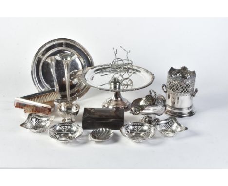 
	
		Y&nbsp;A collection of silver items, to include: a silver mounted rectangular cigarette box by William Hutton &amp; Sons