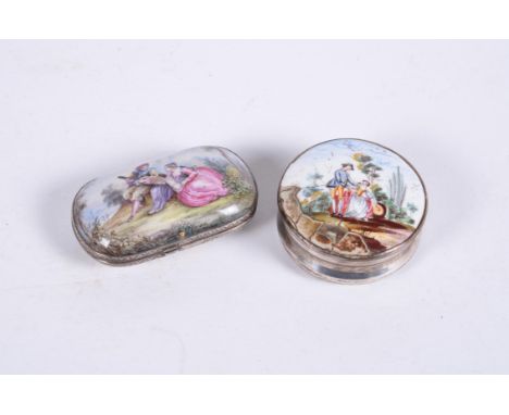 
	
		An English enamel circular box, Birmingham circa 1760, the enamelled cover painted with lovers in a landscape, the base 