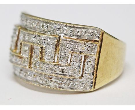 A 9ct gold Greek key design diamond ring, gross wt. 3.9g, size O/P.