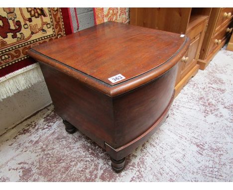 Victorian mahogany step commode