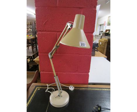 Angle poise style light - In working order