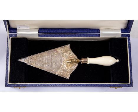 An Elizabeth II silver presentation trowel, with ivorine handle, Turner &amp; Simpson, Birmingham, 1975, 22 cm long overall, 