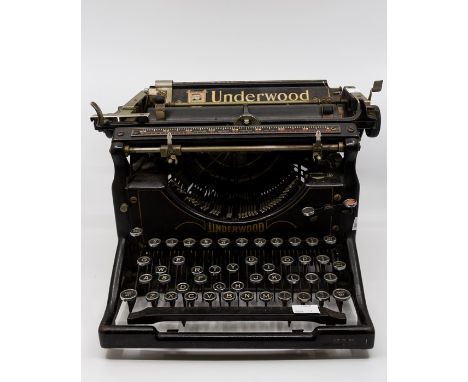 Underwood typewriter No. 5, late 1920's, Serial Number 2505879-5.