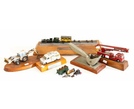 Corgi Major Simon Snorkel Fire engine mounted on wooden block with inscription plaque to Harold Wilson from Simon Engineering
