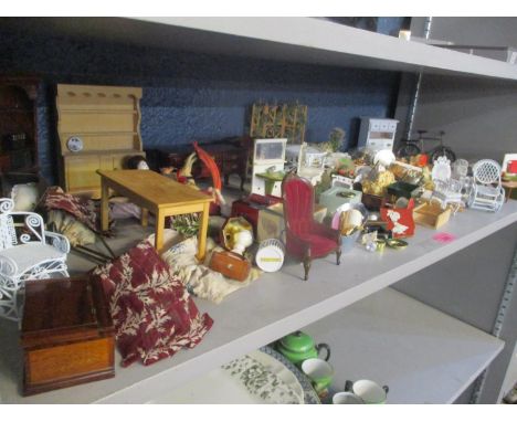 A selection 1/12th scale and 1/16th scale dolls house furniture 