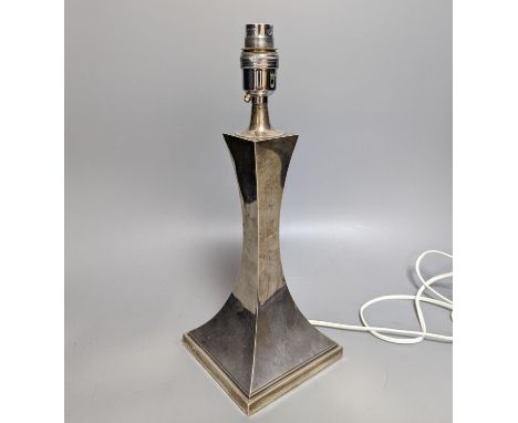 A George V silver lamp base, Hawksworth, Eyre Ltd, Sheffield, 1925, overall height 35cm.