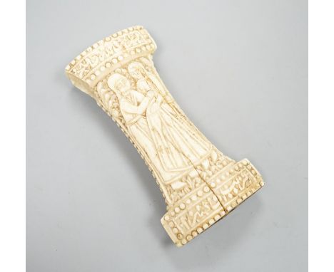 A 19th century walrus Ivory Persian dagger handle, 11.7cm