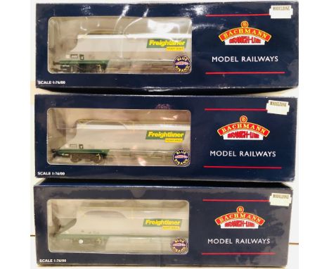 Bachmann OO gauge 38-031 three 100 tonne Freightliner Heavy Haul hopper wagons boxed