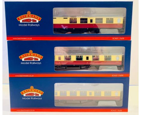 Bachmann OO gauge three Thompson BR crimson and cream coaches
