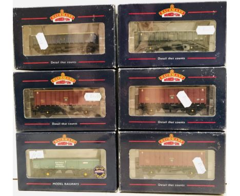 Bachmann OO gauge six assorted freight wagons