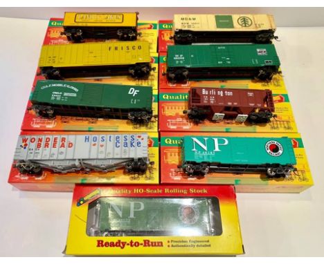 Roundhouse HO scale assorted freight wagons