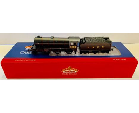Bachmann OO gauge 32-279A Class K3 1304 LNER Lined steam locomotive