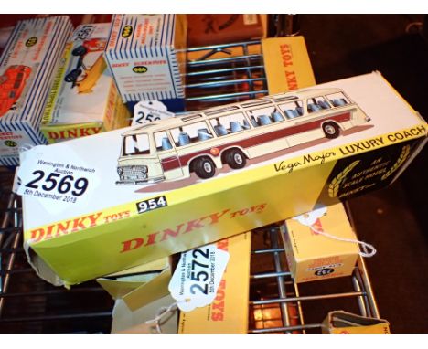 Dinky Vega Major luxury coach