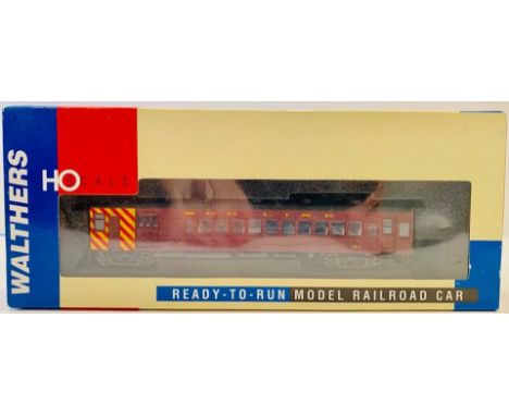 Walthers HO scale Soo Line Gas electric locomotive unit