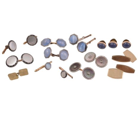 Gentleman's dress studs, cufflinks and accessoriescomprising three oval blue cabochon closed back studs, stamped 14K, a  a pa
