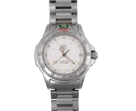 A gentleman's Tag Heuer stainless steel automatic 4000 series 200 meters bracelet wristwatch 1998, the round white dial with 