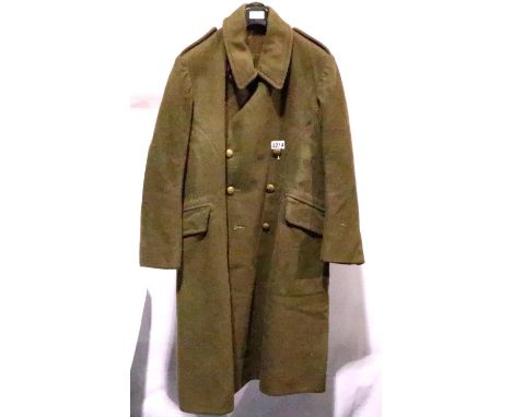 British WWII military olive great coat, dated 1940, size no 4. P&amp;P Group 3 (£25+VAT for the first lot and £5+VAT for subs