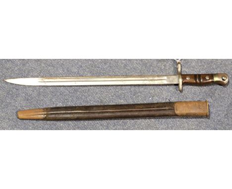 American WWI M1913 bayonet with leather scabbard. P&amp;P Group 2 (£18+VAT for the first lot and £3+VAT for subsequent lots) 