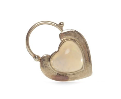 OPAL SET HEART SHAPED PADLOCK CLASP16mm wide and set with a central heart shaped section of opal, in nine carat gold, 3.2g